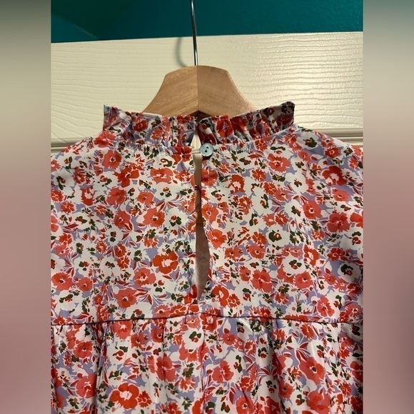 Pinch top with high neckline and ruffle sleeves - Picture 3 of 5